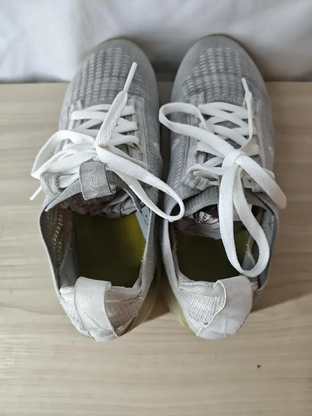 Nike Air VaporMax 2021 Flyknit Shoes Mens Size 7 Gray White Running Comfort
